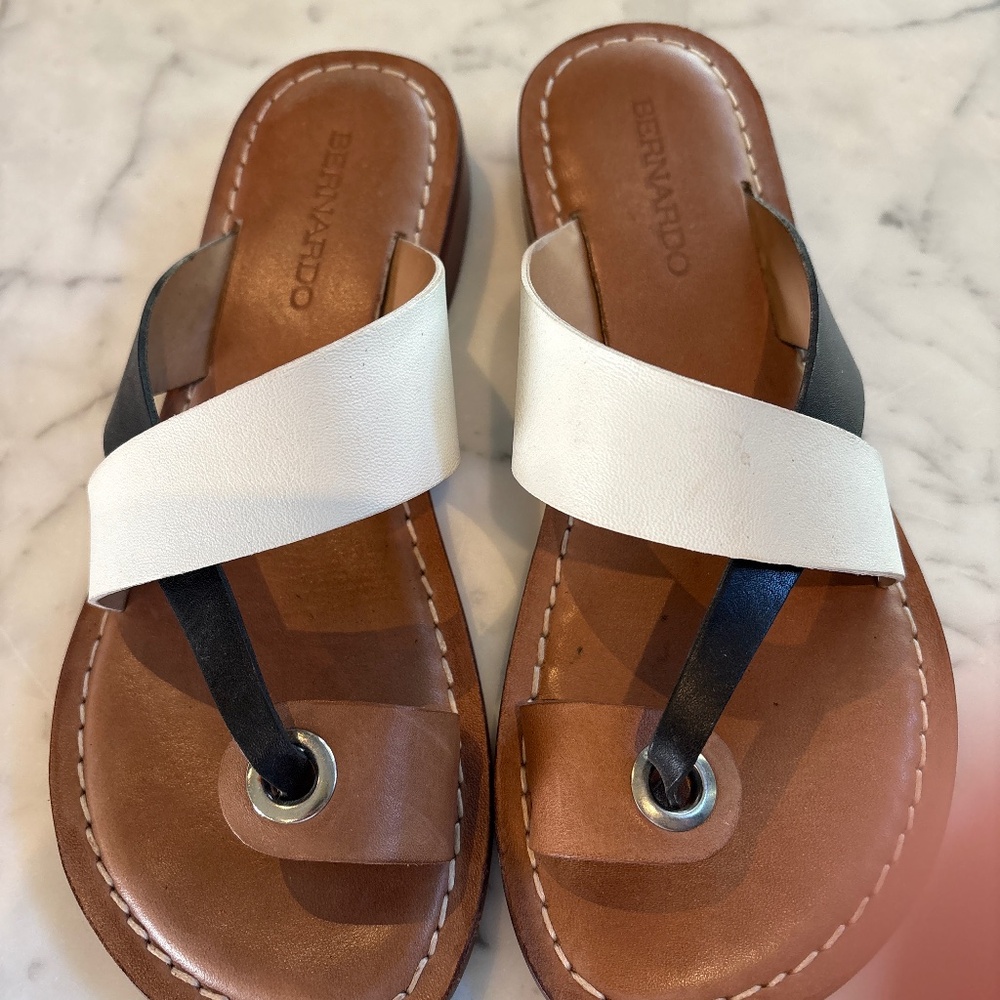 Bernardo black and white sandals size 7M